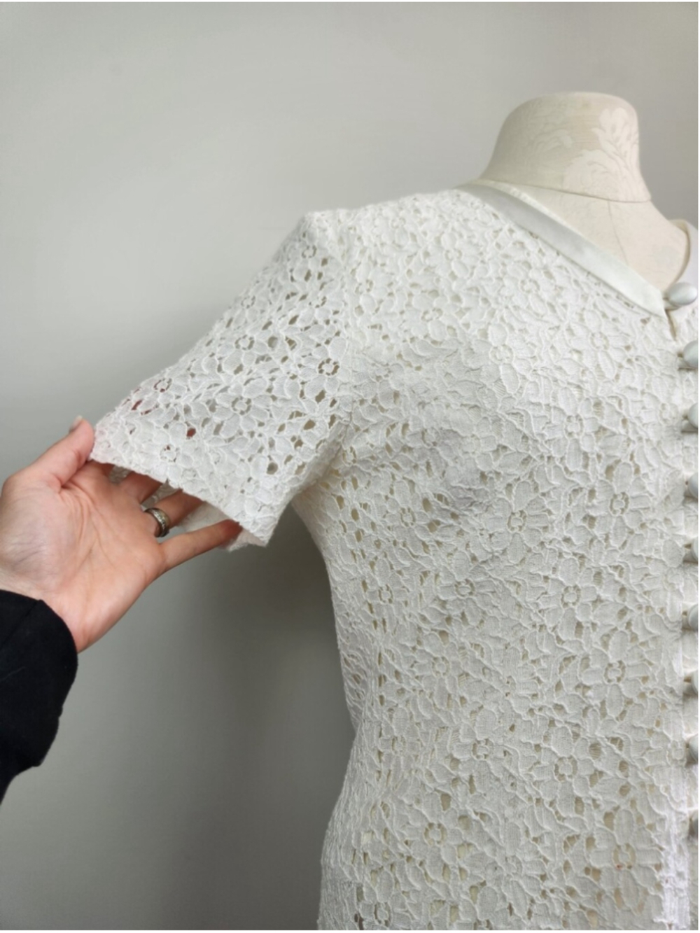 VTG 90s White Crochet Lace Button-Front Top Size 12 Fits Large Romantic Angel - Picture 6 of 15